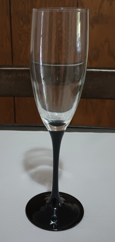 Luminarc France, Champagne Flute, Black Stemmed, 8.5 in. tall