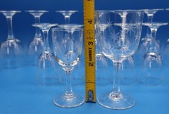Modern Starburst Design Etched Glass 4.5” (11) 3.5” (6) *Pre-Owned* Lot Of 17