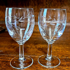 Set of 8 Vintage French Etched Crystal Cordial Glasses | Laurel Leaf | 4 7/8″