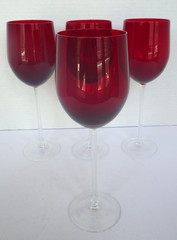 Ruby Red Clear Stemmed Wine Glass Goblets 9 1/4″ High 12 oz. Capacity Set of 4