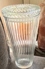 Clear Ribbed Glass Tumbler Glass Drinking Cup, glass lid, straw hole 20 oz
