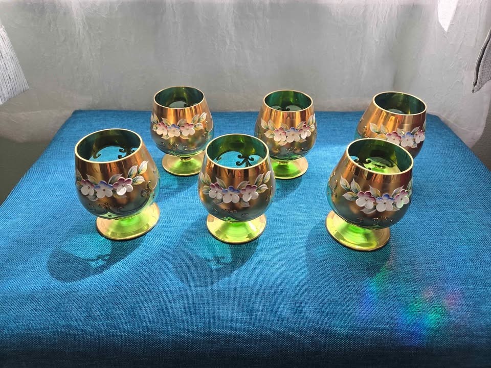 Bohemian Czech Glass Cup Set – Green with Gold Enamel
