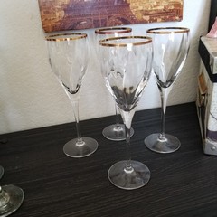 4 Swirl Bowl Wine Glasses Palio Gold Pattern by Primavera Di Cristallo Gold Rim