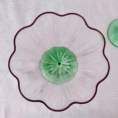 2 Vintage Glass Pink Green Flower Shape Wine Glasses5” Tall x 3 1/8” Beautiful!