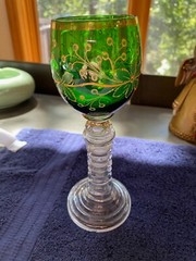 Vintage Green Wine Glass w/Beehive Stem and Gold Banding Flower Swirls