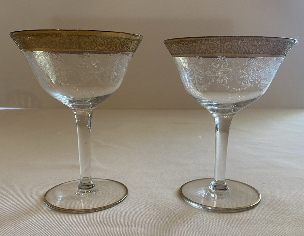 Vtg Champagne Glass W/Gold Trim on Rim & Outline of Base & Lace/Plant Etch Lt 2