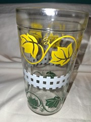 2 Hazel Atlas Grape Green Ivy Vine White Picket Fence Design Drinking Glasses