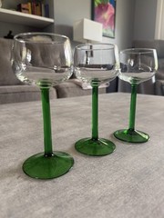 Vintage Luminarc Emerald Green Stem Wine Glass French Alsace/Rhine Glass France