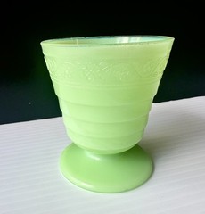 Vtg McKee Flower Band Jadeite Green Uranium Glass 5oz Footed Tumbler VHTF