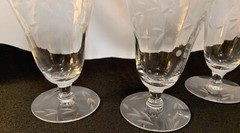 Unknown Manufacturer Gray Cut Flowers & Leaves Optic Panel Iced Tea