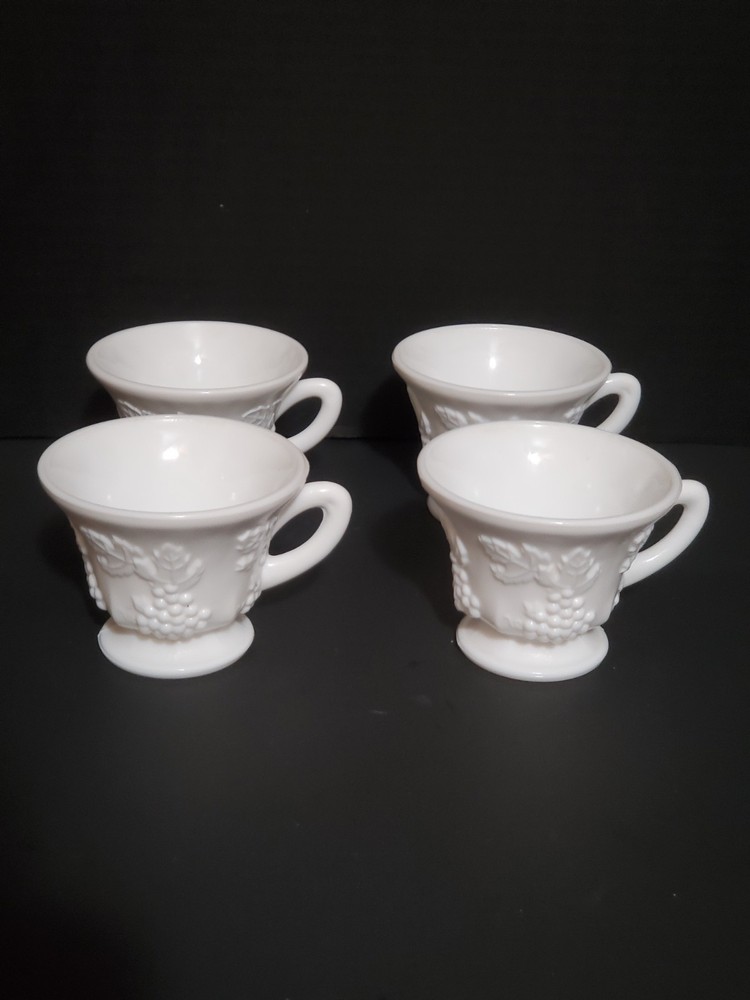 Indiana Glass Company Punch Cup Colony Harvest Grape White Milk Glass 4Pk Vtg