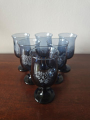 6 Pfaltzgraff Yorktowne Dark Blue Navy Stemmed Glasses 8 oz Water Wine Goblets