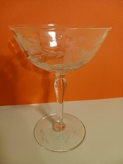 Single Etched Floral Wine/Champaine Glass, Unknown Pattern