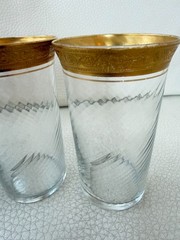 SET OF 6 VINTAGE CLEAR GLASS CUPS GOLD GILT RIM FLORAL SCROLL BARWARE