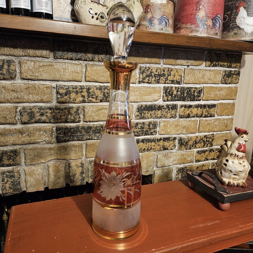 Vintage Frosted Cut Glass Traube Cranberry Red & Gold Decsnter 16″ Tall Pretty!