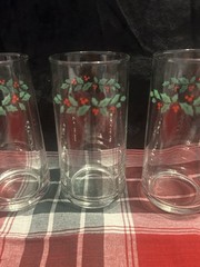 Set of 4 Vintage Corelle WINTER HOLLY Tumblers Drinking Glasses 16oz. 1995