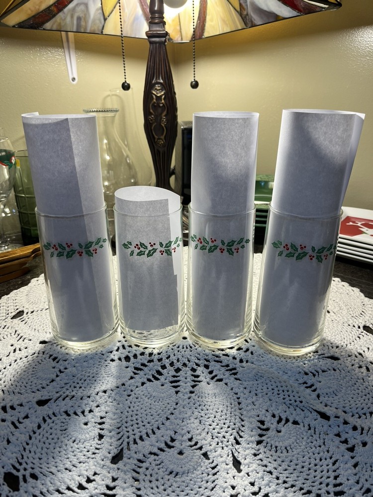 CORELLE Coordinates WINTER HOLLY Christmas Tumbler/Glasses–Set Of 4