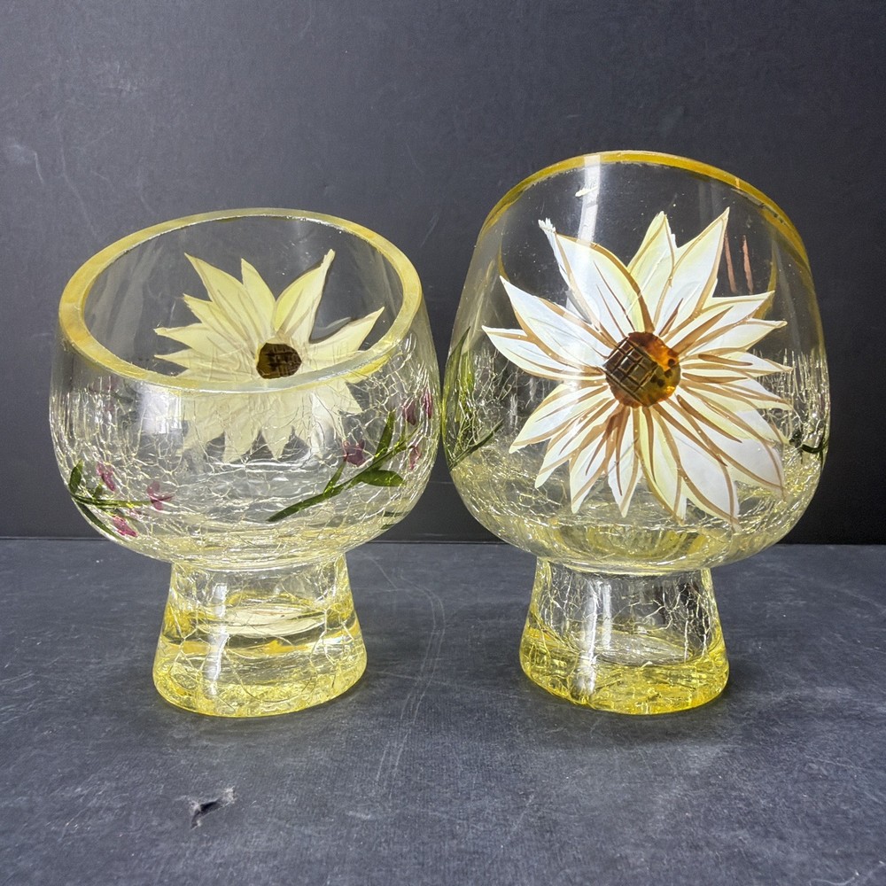 Vintage Pair of Mann’s Hallmark “Blowing Daisy” Slanted Pedestal Goblets