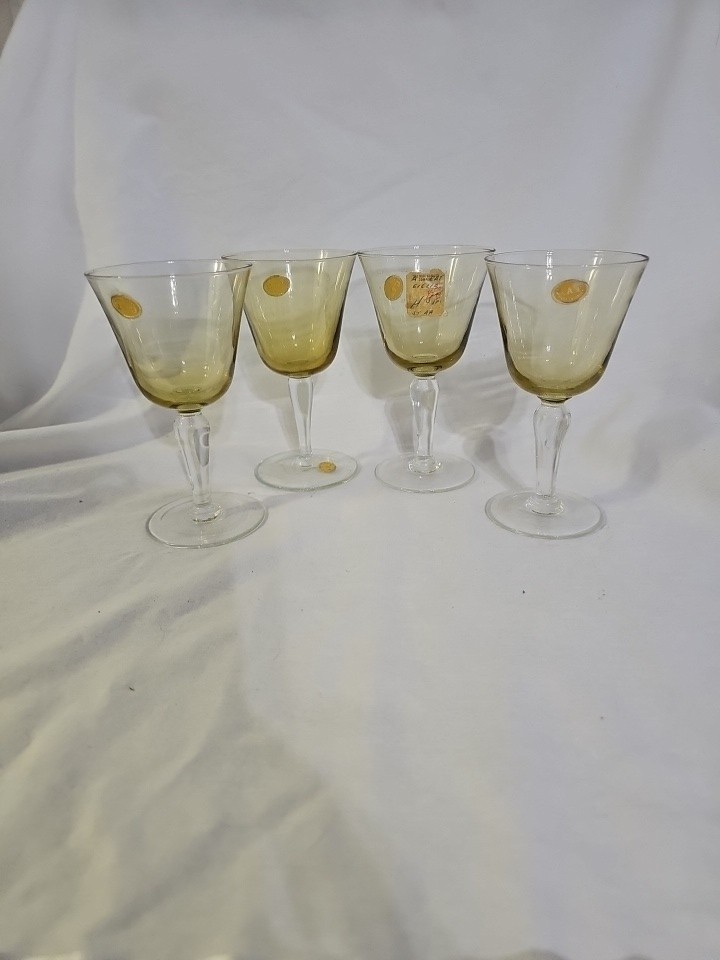 4 Vtg Cocktail Glasses Yellow With Clear Stem Made In Italy 5″