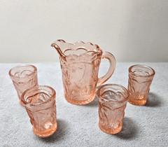 Vintage Summit Miniature Pitcher & 4 Tumblers Pink Glass Peacock Bird Child Set