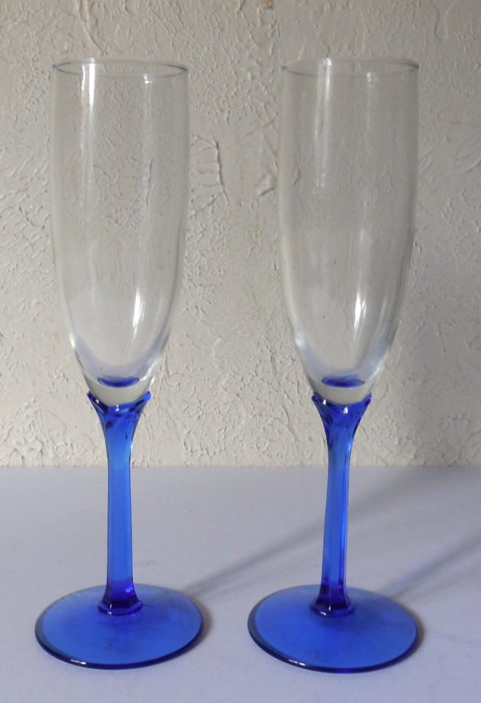 Libbey Domaine Cobalt Blue Petal Stem Champagne Flutes 8 7/8″ Set Of Two
