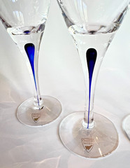 NWT Set of 4 Orrefors “INTERMEZZO” Blue Claret Wine Glasses Crystal 8.75” Sweden