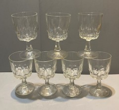 8 – VINTAGE ARCOROC FRANCE ARTIC STEMMED WINE GOBLETS. 4 3/4 X 2 1/2