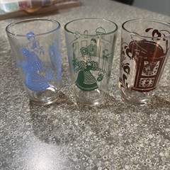 Vintage Kraft Cheese Bustling Betsy Swanky Swigs Glass Set of 3 blue/green/brown