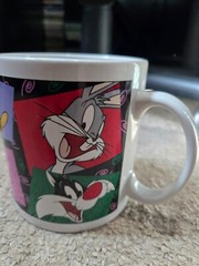 1998 Looney Tunes Large Ceramic Coffee Mug – 4 1/4″ Tall