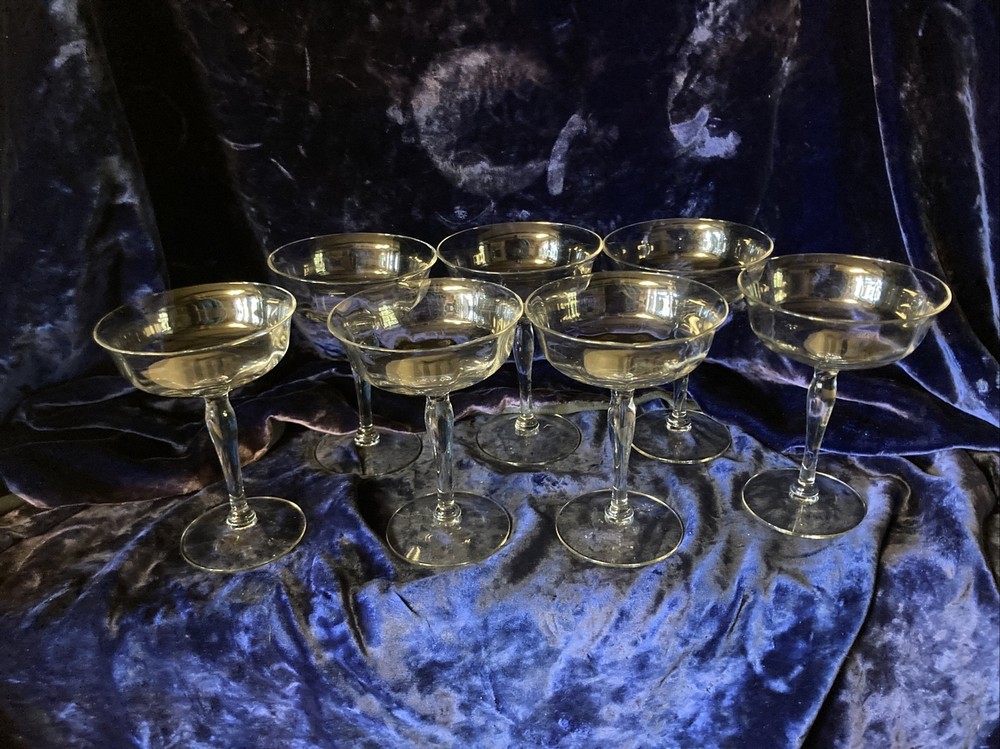 7 6oz Glass Stemmed Champagne Glasses Panel Design