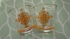 Vintage Hazel Atlas Sour Cream Glasses Yellow Gold Lace 1/2 Pint (2) MCM Drink