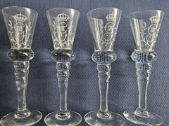 Glass Flask & Four Crystal Liquor Glasses