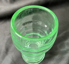 Green Depression Glass Soda Fountain Or Restaurant Ware Glasses Set Of 4 GLOWS