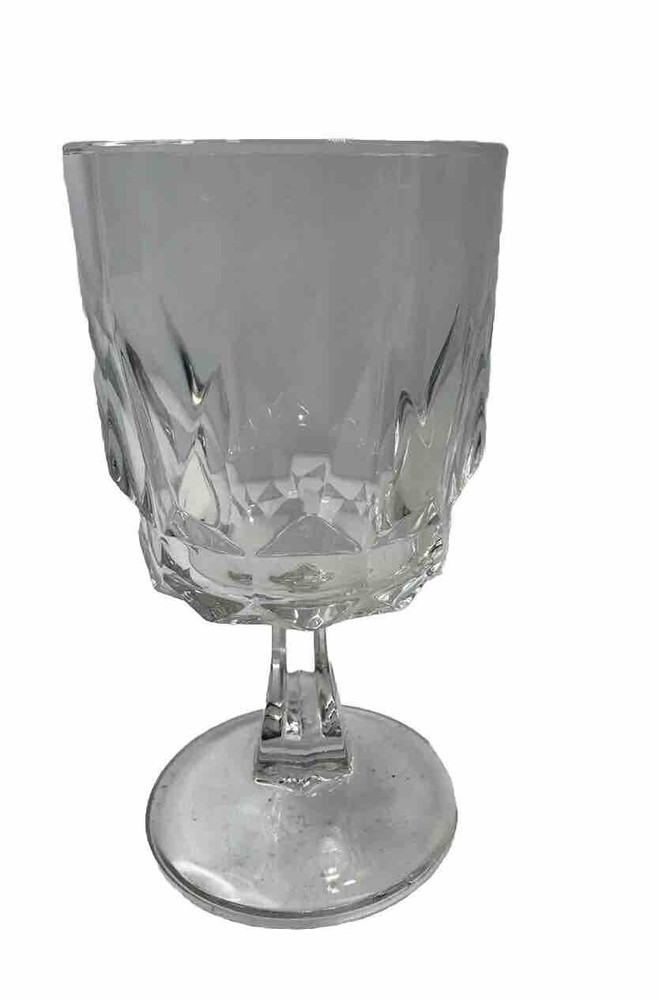 Vtg Arcoroc France Artic Crystal Clear 5 3/4″ Claret Wine Glass 1 Glass 8 oz