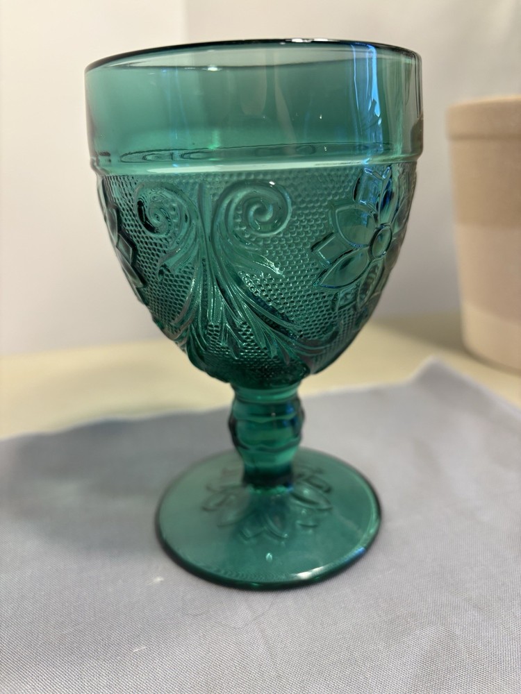 VTG Tiara Spruce Green Sandwich Pattern Footed Goblet Glass Indiana 5”