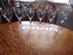 Wine Etched Blown Paneled Floral 9 Oz Smooth Stem – Set of 6 Glasses