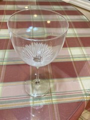 4 Villleroy Boch Flora crystal red wine goblets hand cut. flower in bottom NEW