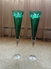LENOX 2 HOLIDAY GEMS EMARLD ETCHED HOLLY FLUTED GLASSES