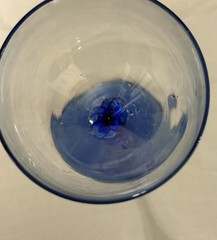 Libbey DOMAINE Vintage Wine Glasses/Goblets Cobalt Blue Flower Stem 8″ (2)