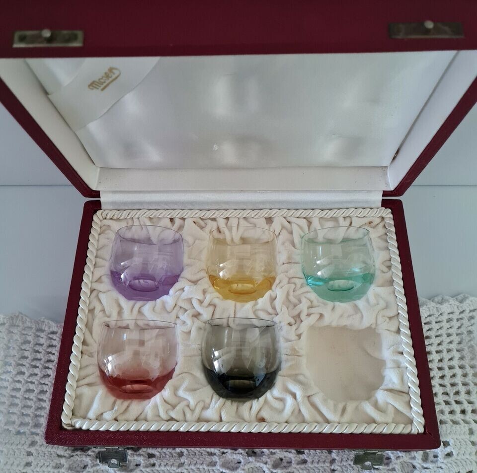 5 pcs ANTIQUE MOSER ART GLASS BOHEMIAN CULBUTO SHOT GLASSES, Original Box