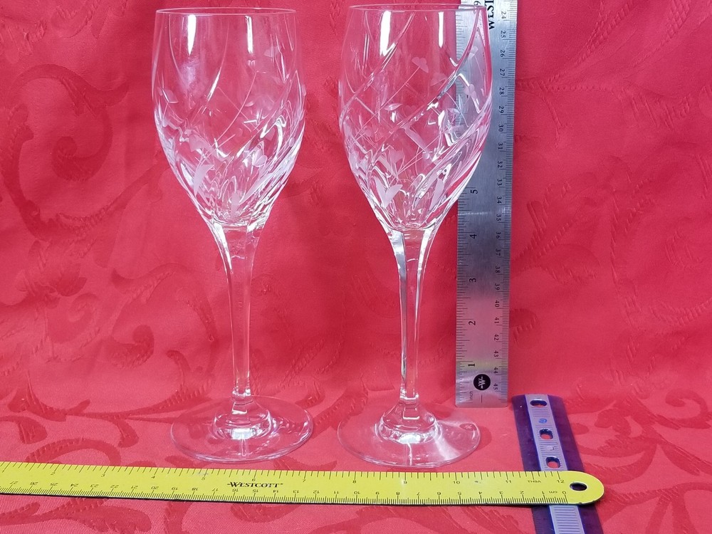 2 Mikasa English Garden Wine Glass 8 1/8″ Crystal Clear Floral Swirl Cuts