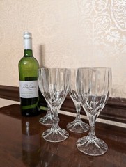 Park Lane by Mikasa 6-3/8″ Wine Glasses Set of 4 Ribbed Stem Clear Crystal