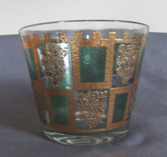 Vintage West Virginia Glass Gold & Green Lion Medieval Glass Ice Bucket 5″x5 3/4