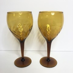 2 Amber Swirl Glass Wine Glasses 6.75″ Vintage Optic MCM Retro
