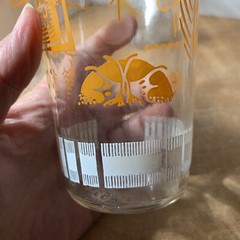 4 Vintage Jelly Glasses Tumblers With Orange & White Motifs 5 1/2″