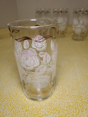Set Of 4 Vintage Libbey White Roses Leaf W/ Gold Ribbon Hostess Bar Glasses