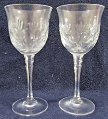 Set of Two Mikasa Westminster 7 1/4″ Tall Wine Glasses