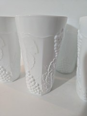 Vintage Set Of 8 Indiana White Milk Glass Tea Tumblers Colony Harvest Grape