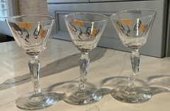 Novelty Barware «Tipsy» Martini Glasses Set of 3 Gay Fad Studios