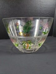 Fifth Avenue Crystal Bowl Hand Cut Floral Designs Painted Geometric 9″ Across